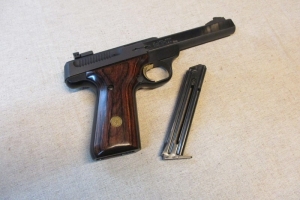 Browning Buck Mark .22lr 6"